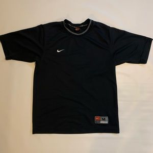 Nike team shirt size m